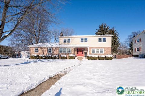 Photo of 955 Little Lehigh Drive, Emmaus Boro, PA 18049 (MLS # 770404)