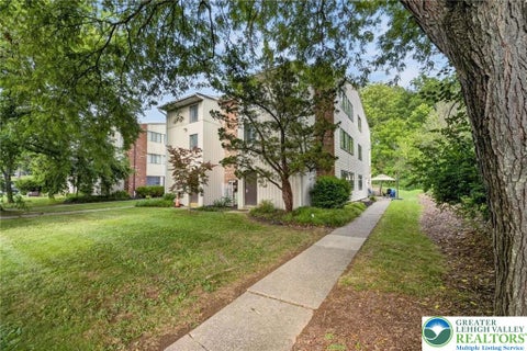 Photo for 1547 Creekside Road
