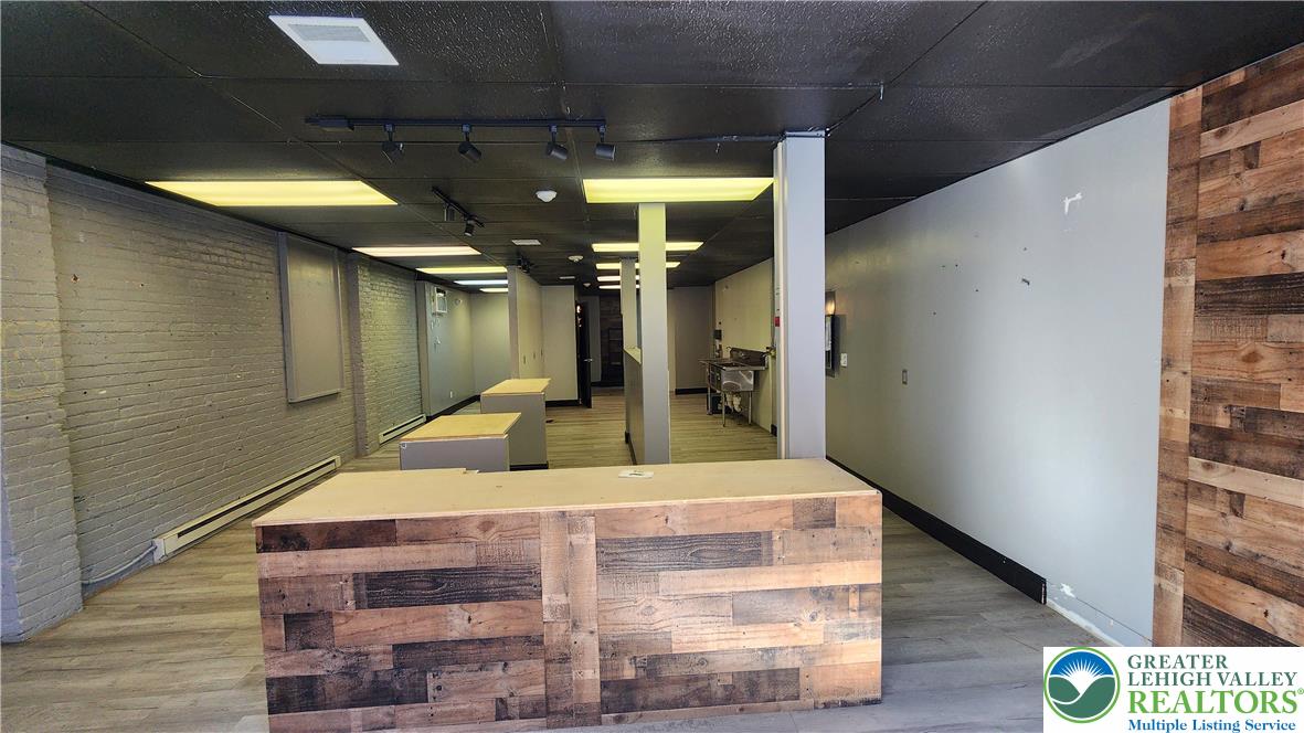 Easton, Pennsylvania 18042, United States, ,Residential,Active,209077