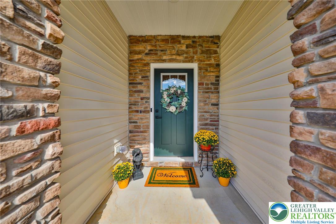 Allentown City, Pennsylvania 18104, United States, 3 Bedrooms Bedrooms, ,3 BathroomsBathrooms,Residential,Active,225342