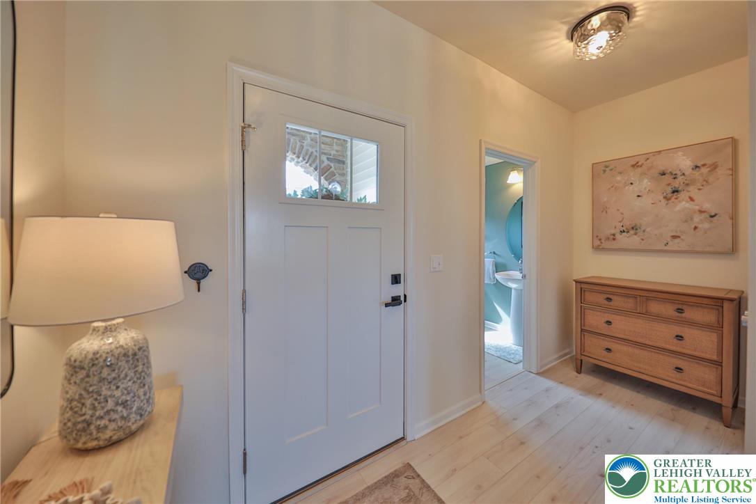 Allentown City, Pennsylvania 18104, United States, 3 Bedrooms Bedrooms, ,3 BathroomsBathrooms,Residential,Active,225342