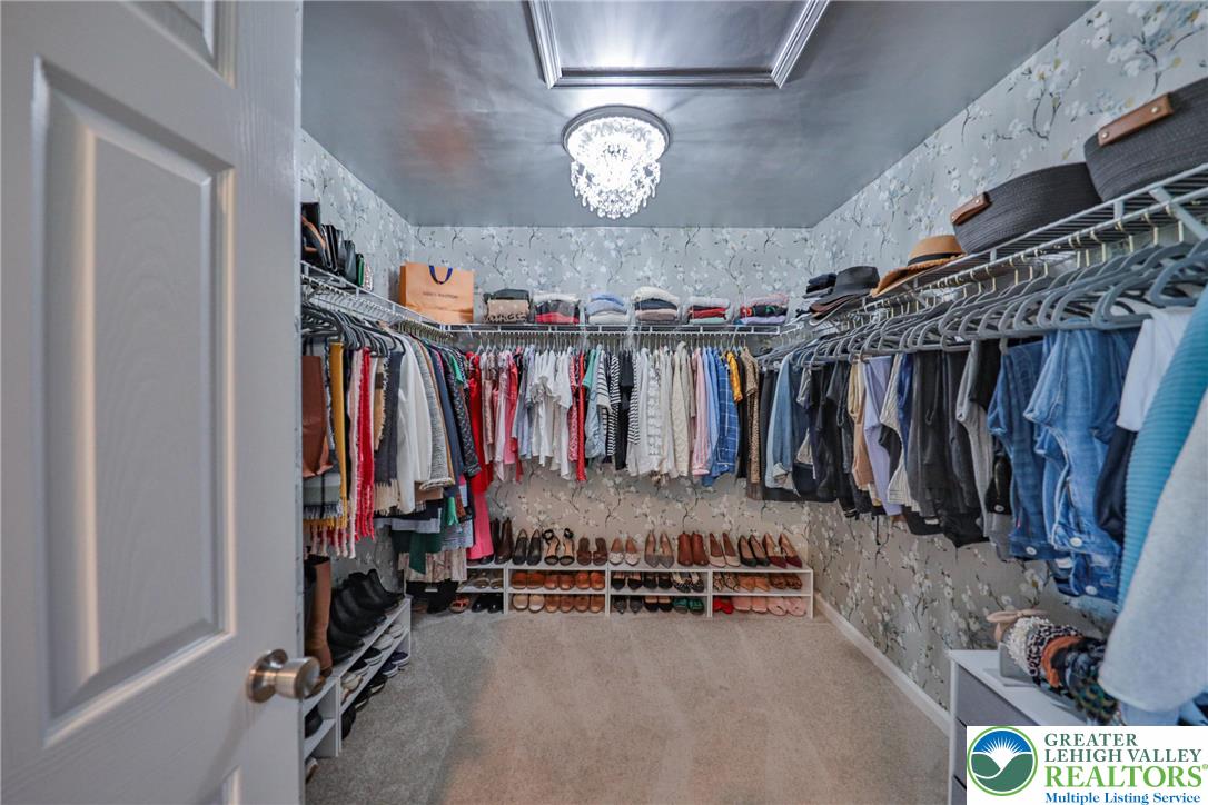 Allentown City, Pennsylvania 18104, United States, 3 Bedrooms Bedrooms, ,3 BathroomsBathrooms,Residential,Active,225342