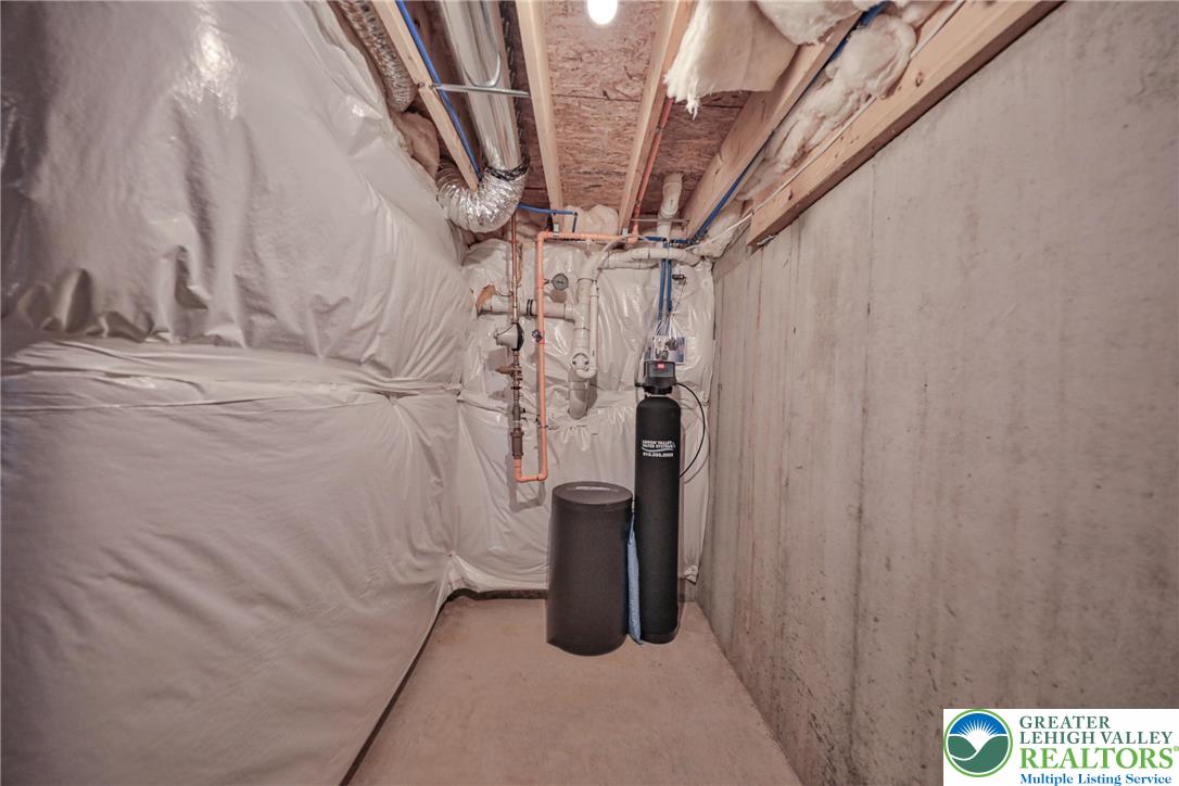 Allentown City, Pennsylvania 18104, United States, 3 Bedrooms Bedrooms, ,3 BathroomsBathrooms,Residential,Active,225342