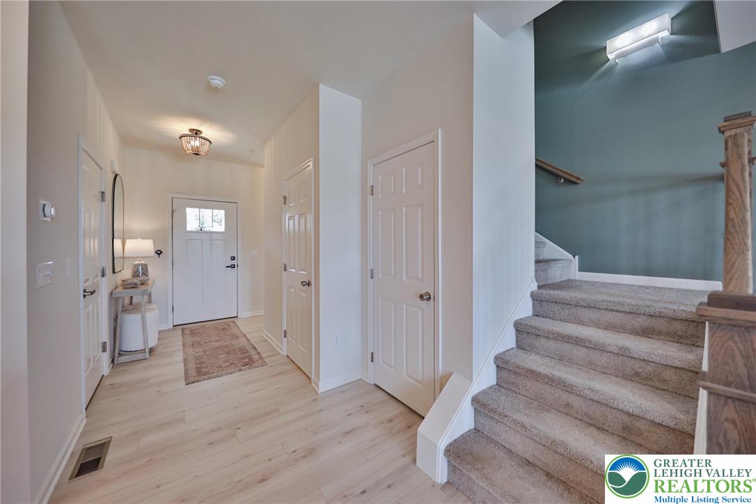 Allentown City, Pennsylvania 18104, United States, 3 Bedrooms Bedrooms, ,3 BathroomsBathrooms,Residential,Active,225342