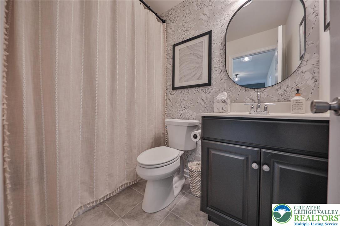 Allentown City, Pennsylvania 18104, United States, 3 Bedrooms Bedrooms, ,3 BathroomsBathrooms,Residential,Active,225342