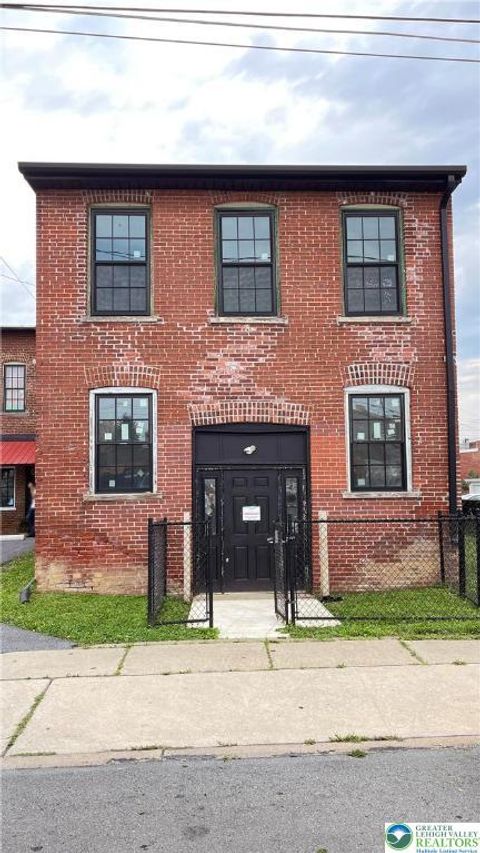 Photo of 417 N 14th Street, Allentown, PA 18102 (MLS # 759740) Photo of 417 N 14th Street, Allentown, PA 18102 (MLS # 759740)