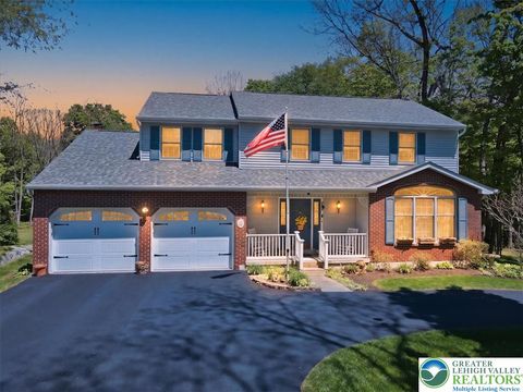 Homes For Sale - 14 Minsi Road<br/> Monroe County, Delaware Water Gap, PA 18327