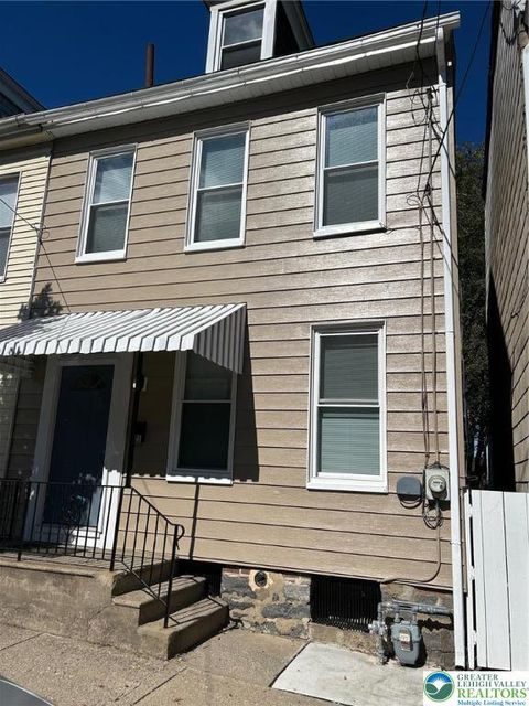 Photo of 721 Ferry Street, Easton, PA 18042 (MLS # 766101) Photo of 721 Ferry Street, Easton, PA 18042 (MLS # 766101)