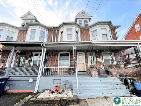 Photo of 633 Maple Street, Bethlehem, PA 18018 (MLS # 768737)