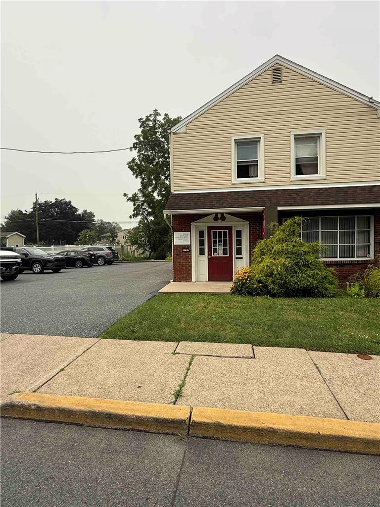 1737 Schoenersville Road