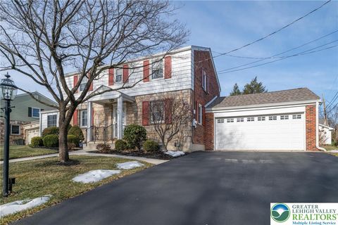 Photo of 1848 Ridgelawn Avenue, Bethlehem, PA 18018 (MLS # 770037)