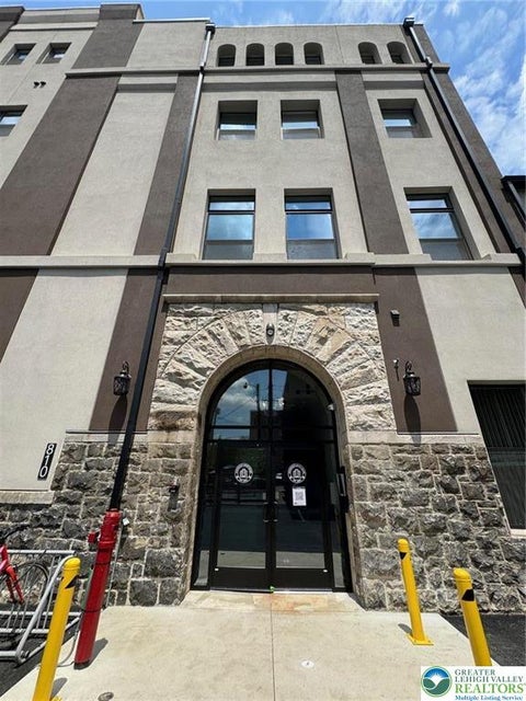 Photo of 810 Monocacy Street #403, Bethlehem, PA 18018 (MLS # 781396)