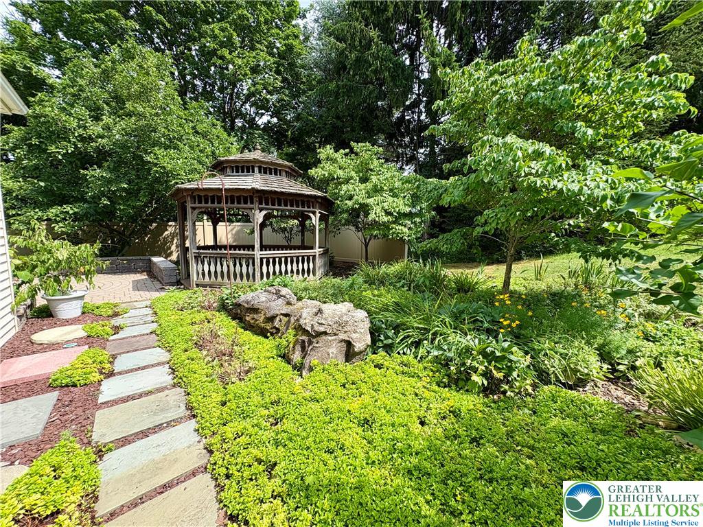 South Whitehall Twp, Pennsylvania 18103, United States, 4 Bedrooms Bedrooms, ,3 BathroomsBathrooms,Residential,Active,169127