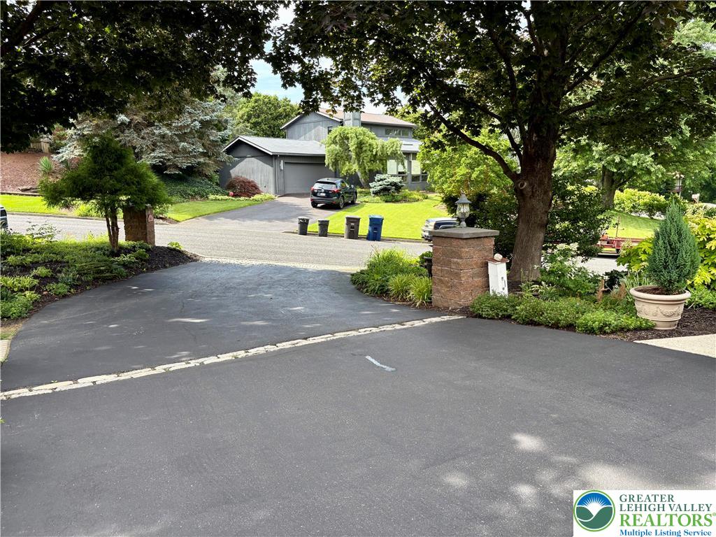 South Whitehall Twp, Pennsylvania 18103, United States, 4 Bedrooms Bedrooms, ,3 BathroomsBathrooms,Residential,Active,169127