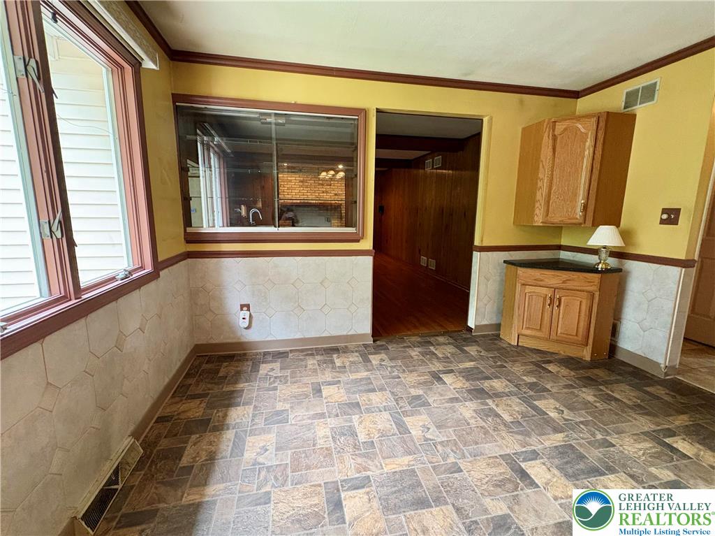 South Whitehall Twp, Pennsylvania 18103, United States, 4 Bedrooms Bedrooms, ,3 BathroomsBathrooms,Residential,Active,169127