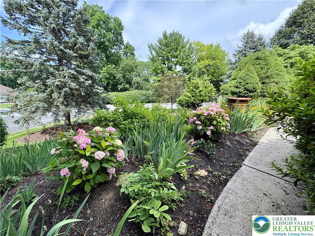 South Whitehall Twp, Pennsylvania 18103, United States, 4 Bedrooms Bedrooms, ,3 BathroomsBathrooms,Residential,Active,169127