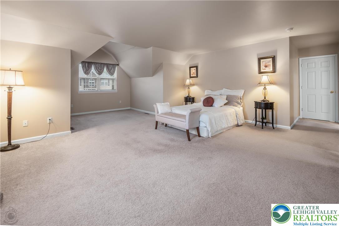 Forks Twp, Pennsylvania 18040, United States, 4 Bedrooms Bedrooms, ,3 BathroomsBathrooms,Residential,Active,225588