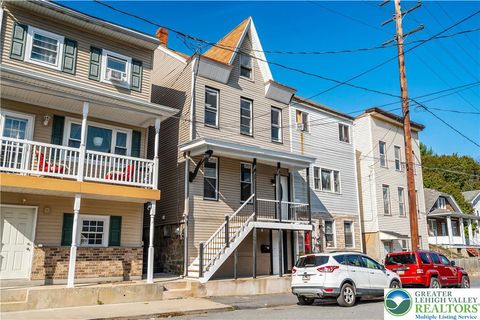 Photo of 358 Front Street, Pottsville, PA 17901 (MLS # 766789) Photo of 358 Front Street, Pottsville, PA 17901 (MLS # 766789)