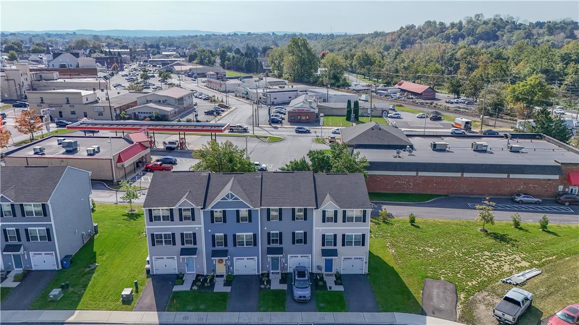 2112 Cross Country Road