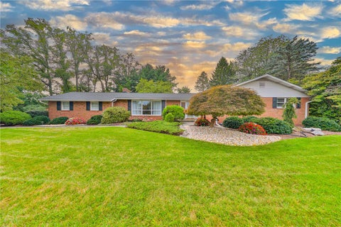 Photo for 2826 Hillcrest Drive E