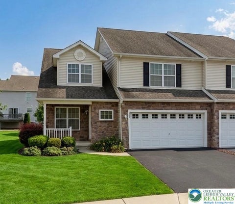 Photo of 850 Fieldstone Trail #70, Forks Twp, PA 18040 (MLS # 781917)