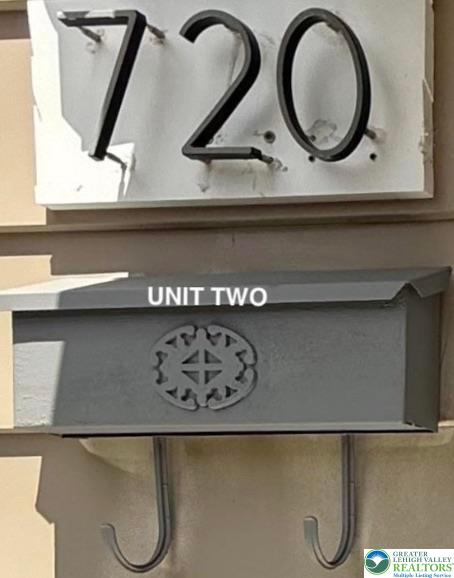 Whitehall Twp, Pennsylvania 18052, United States, 4 Bedrooms Bedrooms, ,2 BathroomsBathrooms,Residential,Pending,190471