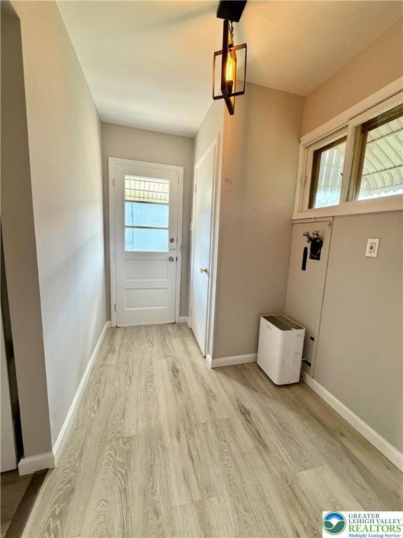 Whitehall Twp, Pennsylvania 18052, United States, 4 Bedrooms Bedrooms, ,2 BathroomsBathrooms,Residential,Pending,190471