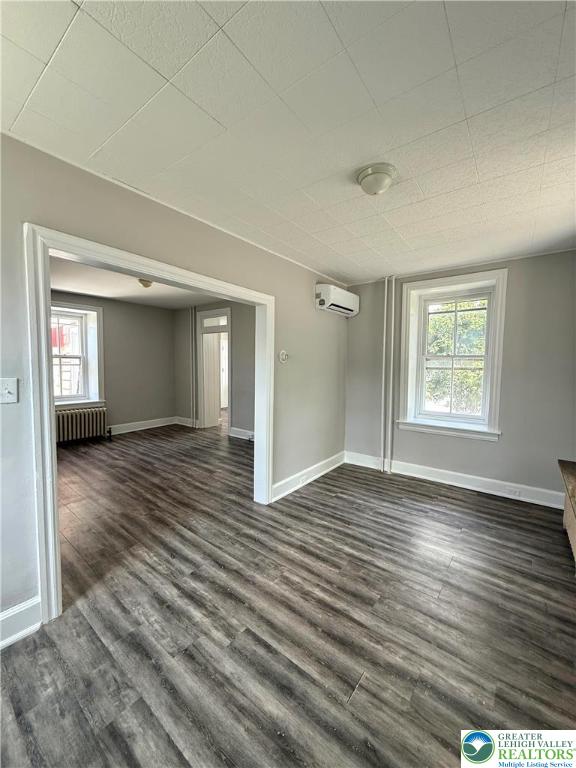 Whitehall Twp, Pennsylvania 18052, United States, 4 Bedrooms Bedrooms, ,2 BathroomsBathrooms,Residential,Pending,190471