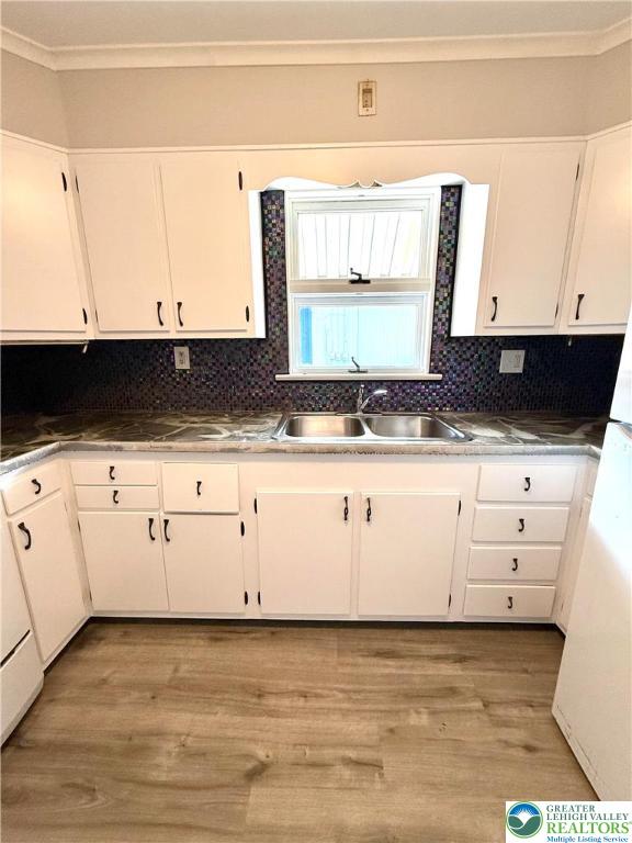 Whitehall Twp, Pennsylvania 18052, United States, 4 Bedrooms Bedrooms, ,2 BathroomsBathrooms,Residential,Pending,190471