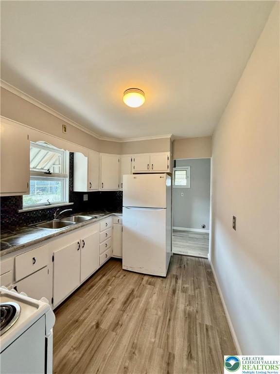 Whitehall Twp, Pennsylvania 18052, United States, 4 Bedrooms Bedrooms, ,2 BathroomsBathrooms,Residential,Pending,190471