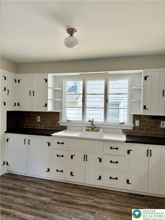 Whitehall Twp, Pennsylvania 18052, United States, 4 Bedrooms Bedrooms, ,2 BathroomsBathrooms,Residential,Pending,190471