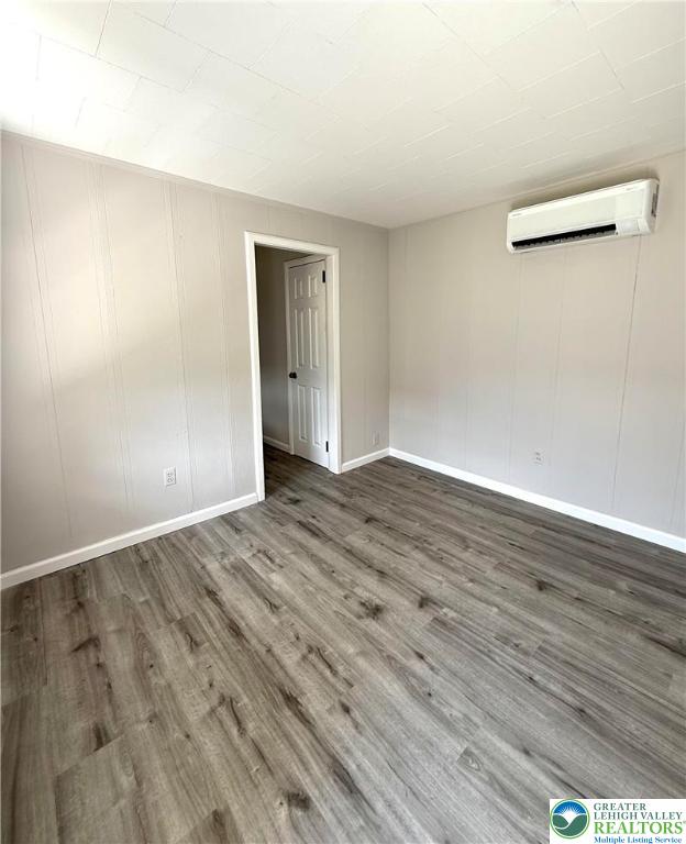 Whitehall Twp, Pennsylvania 18052, United States, 4 Bedrooms Bedrooms, ,2 BathroomsBathrooms,Residential,Pending,190471