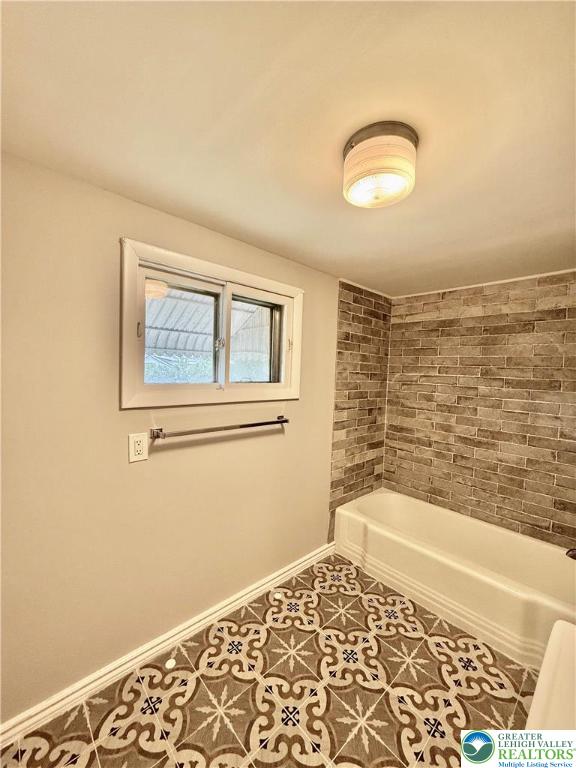 Whitehall Twp, Pennsylvania 18052, United States, 4 Bedrooms Bedrooms, ,2 BathroomsBathrooms,Residential,Pending,190471