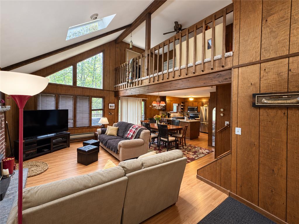 107 Lake Drive W