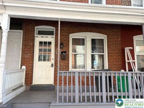 Photo of 948 W Maple Street, Allentown, PA 18102 (MLS # 774822)