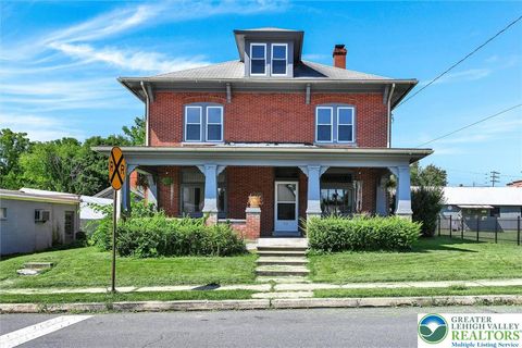 Photo of 32 N Main Street, Topton Boro, PA 19562 (MLS # 769036)