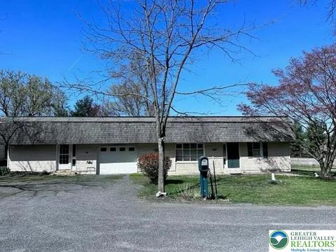 Photo of 3709 Fairview Street, Bethlehem, PA 18017 (MLS # 772415)