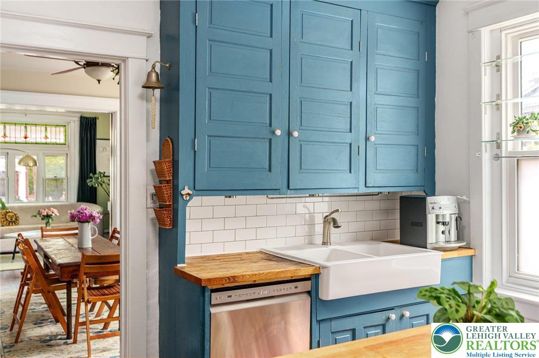 Bethlehem City, Pennsylvania 18015, United States, 4 Bedrooms Bedrooms, ,1 BathroomBathrooms,Residential,Active,165422