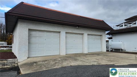 Photo of 4633 Lehigh Drive, Lehigh Twp, PA 18088 (MLS # 768007)