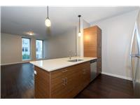 16 Centre Square 3E