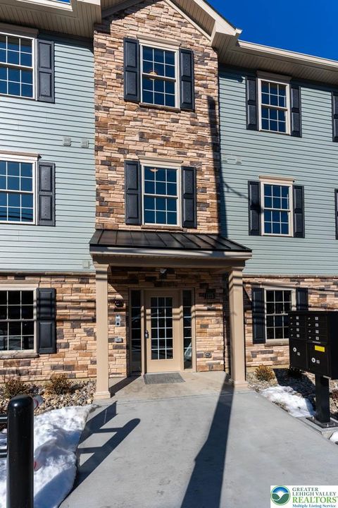 Photo of 1275 E 4th Street #202, Bethlehem, PA 18015 (MLS # 777561)