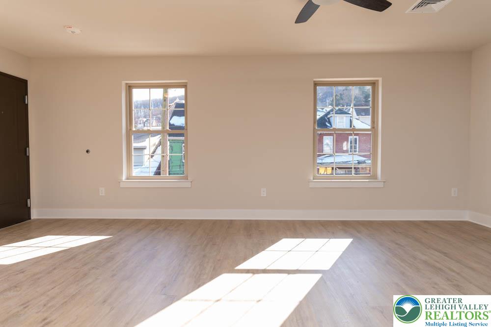 1275 E 4th Street 202