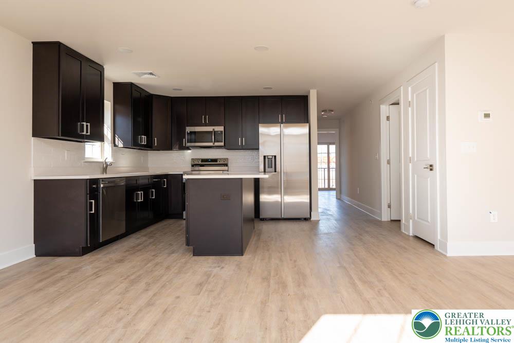 1275 E 4th Street 202