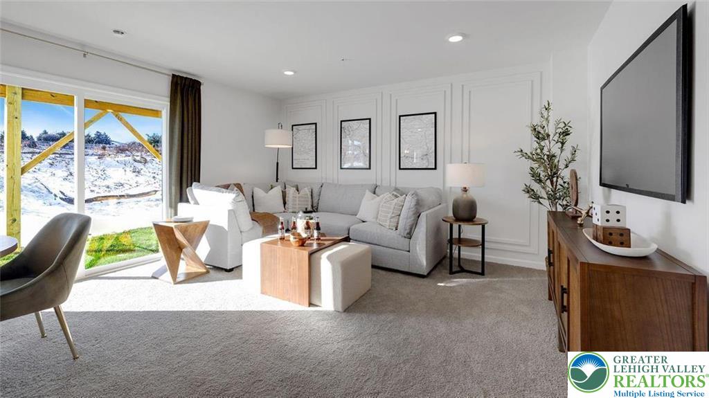 8215 Alexander Court