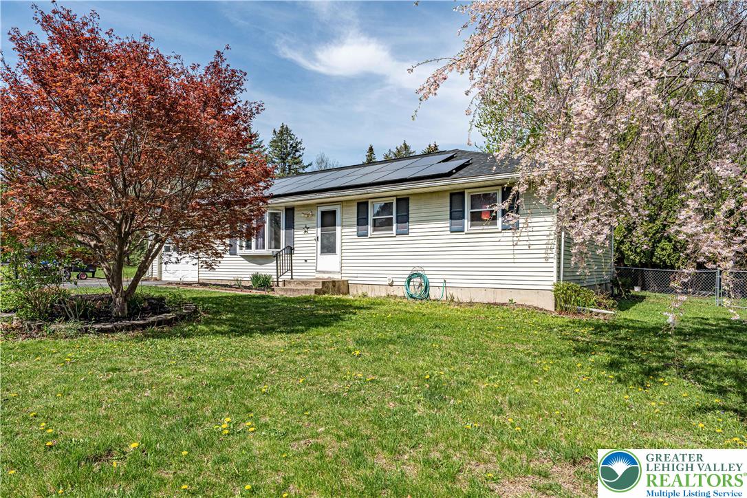 8 Babbling Brook Road