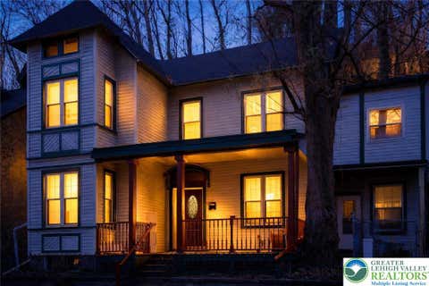 Homes For Sale - 40 N Delaware Drive<br/> Easton, PA 18042
