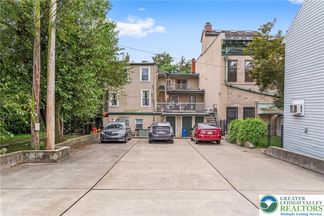 Catasauqua Boro, Pennsylvania 18032, United States, 6 Bedrooms Bedrooms, ,5 BathroomsBathrooms,Residential,Active,197526