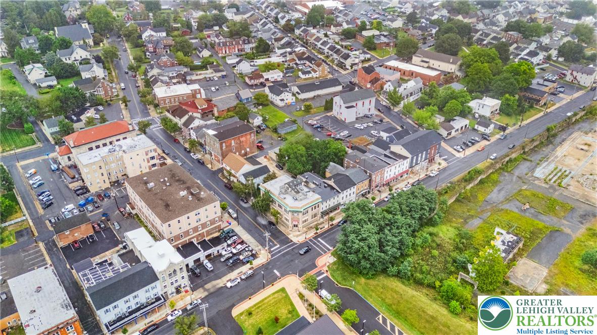 Catasauqua Boro, Pennsylvania 18032, United States, 6 Bedrooms Bedrooms, ,5 BathroomsBathrooms,Residential,Active,197526