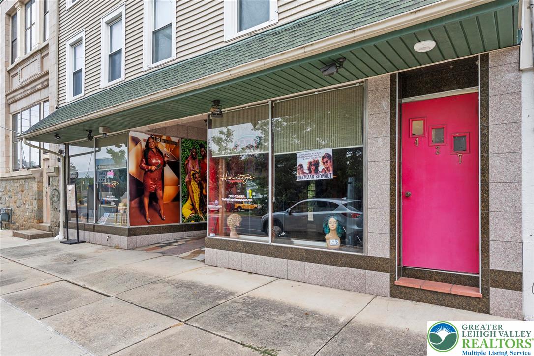 Catasauqua Boro, Pennsylvania 18032, United States, 6 Bedrooms Bedrooms, ,5 BathroomsBathrooms,Residential,Active,197526