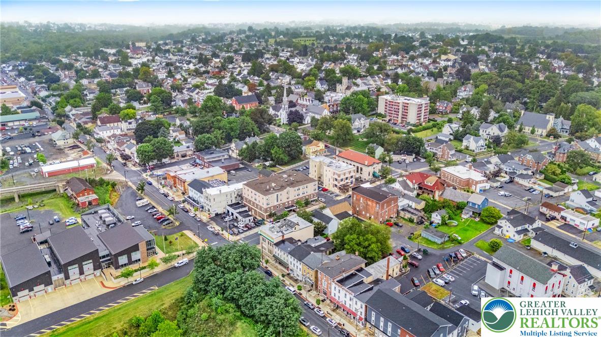 Catasauqua Boro, Pennsylvania 18032, United States, 6 Bedrooms Bedrooms, ,5 BathroomsBathrooms,Residential,Active,197526